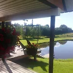 Puhkemaja Aratsaare Holiday *